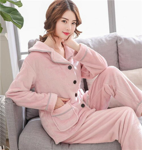 ゆる柄でリラックスの色違い ペアパジャマ 冬 長袖 ペアパジャマ カップル ペアルック パジャマ 前開き カップル パジャマ おそろいル ギフト 男 女性 色違い セット