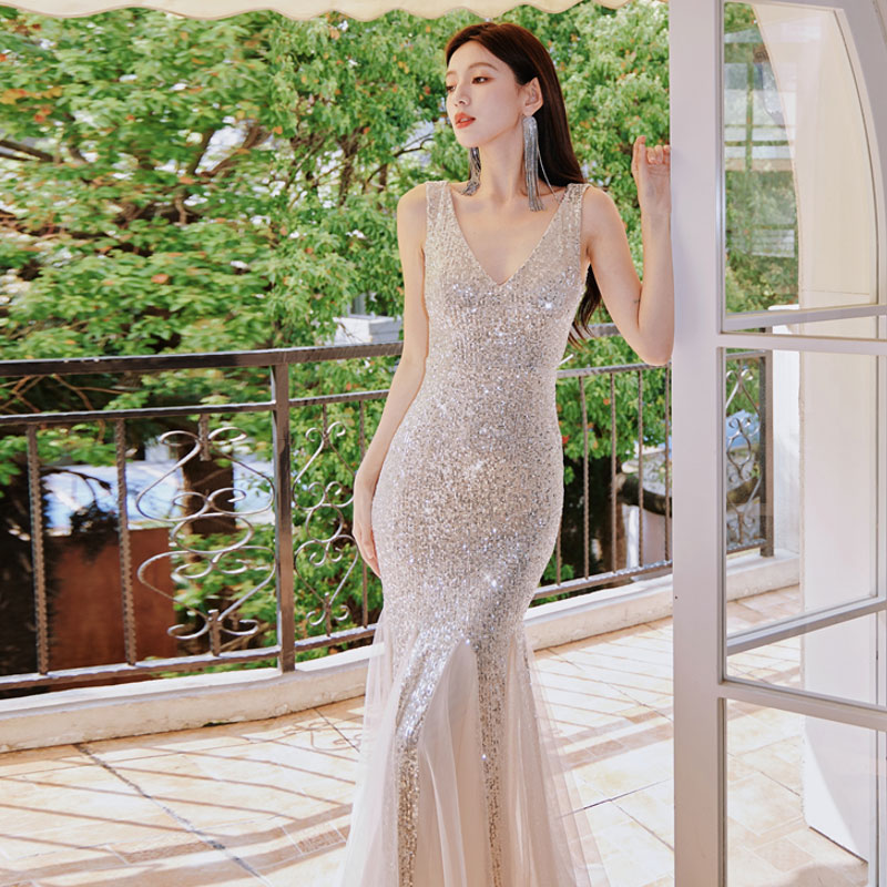 カラードレス ロングドレス パーティードレス スパンコール ノースリーブ 透け感 セクシー シルバー ゴールド チュール ウェディングドレス ウエディングドレス 結婚式 二次会 花嫁 前撮り 演奏会 発表会 披露宴 ブライダル フォーマルドレス コンサート イブニングドレス