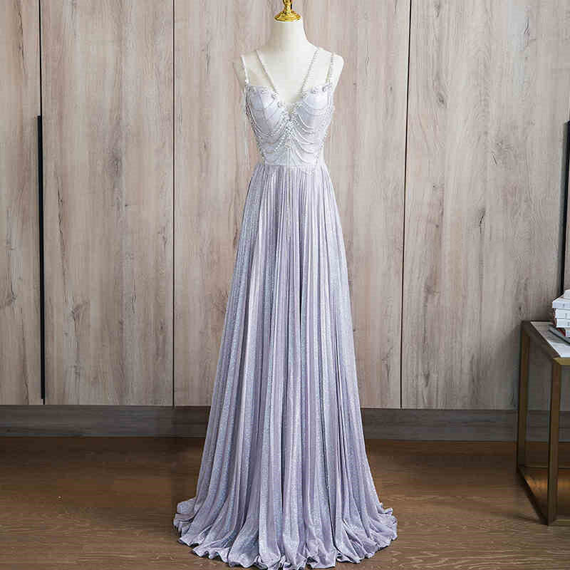 【P5倍+クーポン】カラードレス ロングドレス パーティードレス 淡いパープル チェーン プリーツ 肩紐 装飾 華やか ウェディングドレス ウエディングドレス 二次会 花嫁 前撮り 演奏会 オフショルダー 披露宴 ブライダル コンサート ステージ衣装 謝恩会【cd-0841】