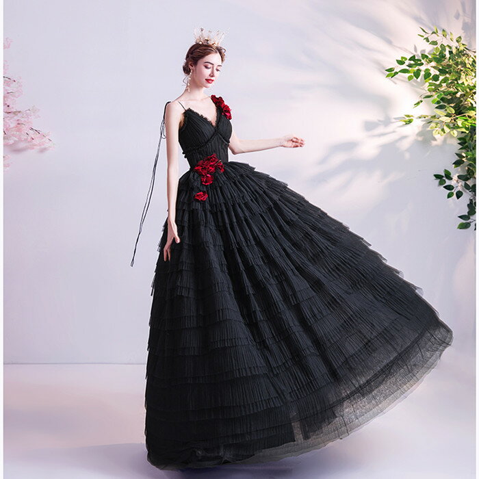 カラードレス ウエディング【着後レビュー特典】大人なブラックドレス 赤いバラ プリンセスラインドレス 黒×赤 ティアード 肩リボン チュール 情熱 刺繍 カラー ワンピース 花嫁 上品 お色直し パーティードレス 結婚式 披露宴 XS S XL XXL ロングドレス【cd-0300】