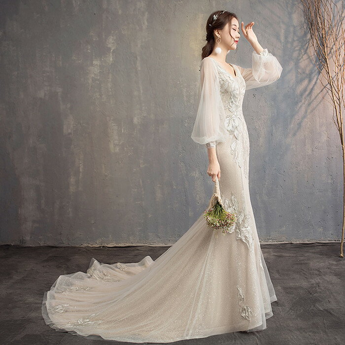マーメード ウェディングドレス パフスリーブ【着後レビュー特典】チュラルな美しいライン マーメイドライン 深Vネック 大きいサイズ カジュアル 長袖 ホワイト インポート ブライダル パーティ 花嫁衣装 リゾート 結婚式 二次会 前撮り 後撮り ドレスウエディングドレス