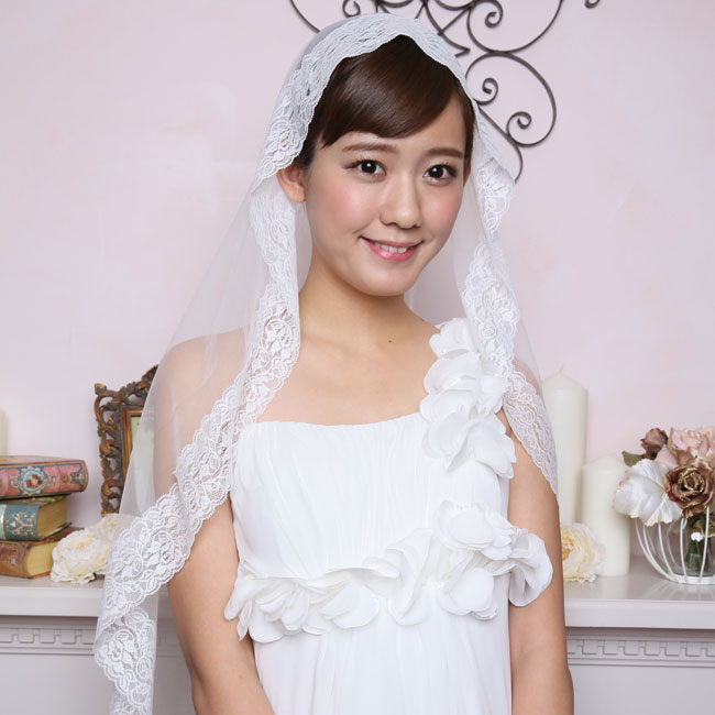 マリアベールミドル丈 レース縁取り 豪華 ウエディング エレガント 花レース 結婚式マリアベール サイズ【ミドル丈】長さ：150cm 幅：130cm 2