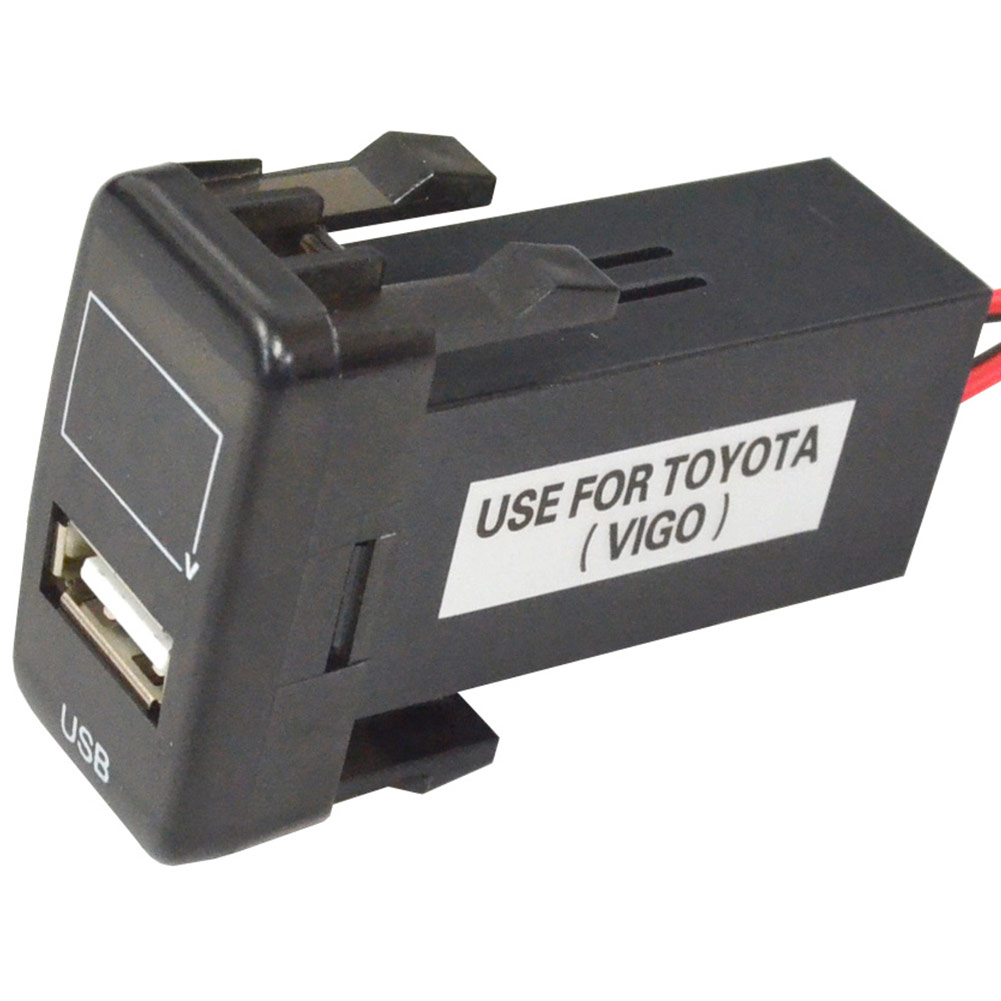 送料無料【代引不可】 USB-TO2-C 高さ40mm TOYOTA トヨタ車系 USB充電&電圧計 ブルー表示 カーUSBポート usbポート 増設 サービスホール USB充電 スマホ 充電 usb 純正 スマートフォン カスタ…