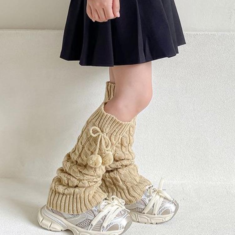 子ども ニット ケーブル編み 2足セット ボンボン付き くしゅくしゅ 厚手 2足セット...