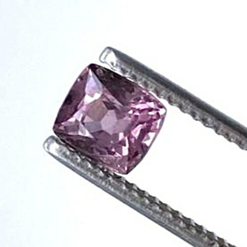 パワーストーン 天然石 スピネル ルース ケース付 宝石 1個 ばら売り 粒売り No.14330 素材 パーツ ギフト プレゼント 男性 女性 ハンドメイド ...