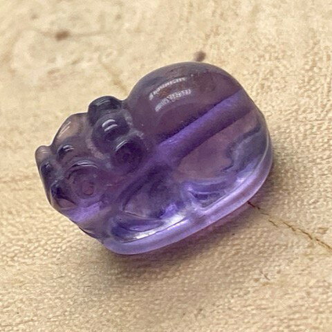 天然石 パワーストーン フローライト 貔貅 ヒキュウ 1個 ライトパープル系 ハンドメイド 素材 1玉売り ばら売り 天然石 パワーストーン フローライト 貔貅 ヒキュウ 1個 ライトパープル系 ハンドメイド 素材 1玉売り ばら売り