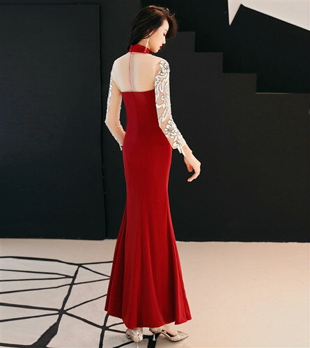 即納　ロングドレス キャバドレス キャバワンピ　エレガントな胸元レース装飾デザインにセクシーな長袖メッシュうレース切替 セクシースリットストレッチロングドレス全4色（ブラック　レッド）