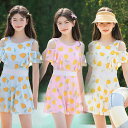 3 colors 子ども 女の子 キッズ 水着 ワンピース オールインワン 見せパン付 パット付 肩出し フィットネス イチゴ柄 スポーツウェア 可愛い 小学生 中学生 ビーチウエア 温泉 水遊び ブイエロー ブルー ピンク フリーサイズ