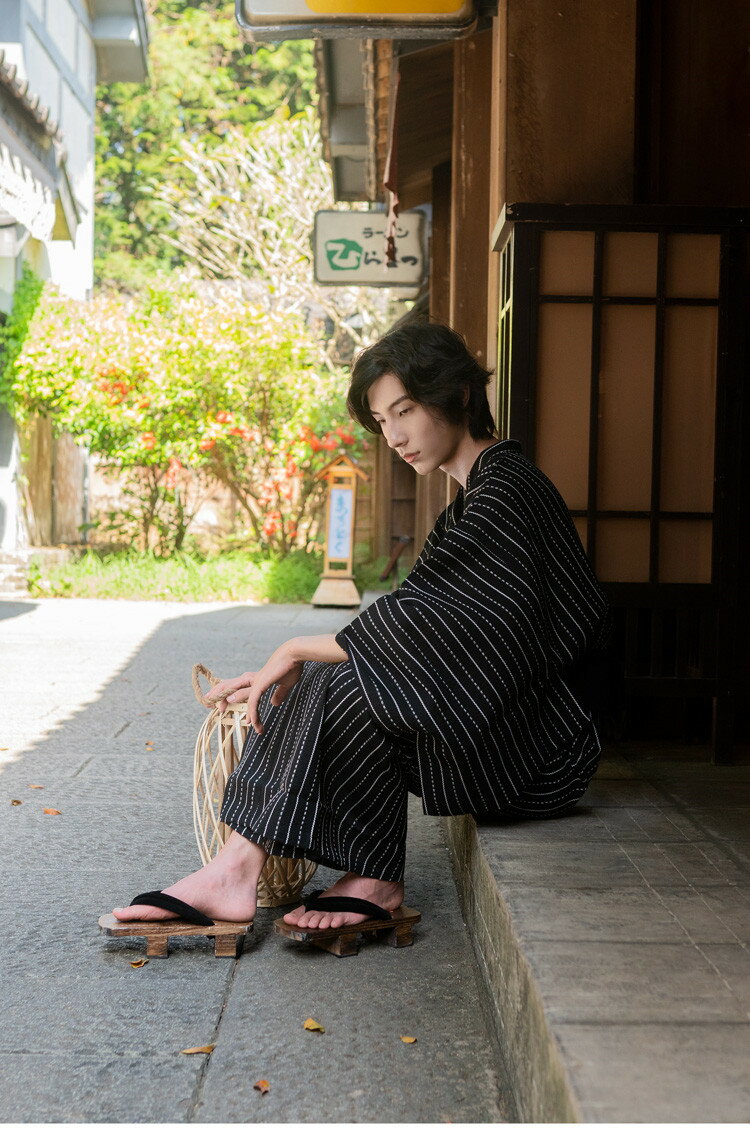 男性 メンズ 浴衣 ブラック 黒 紳士 2点セット ドット柄 縞 浴衣 おしゃれ シンプル レトロ 大人 オシャレ 着物 コスプレ ゆかた 角帯 ワンタッチ 腰帯 YUKATA 花火大会 夏祭り お祭り お出かけ お盆 夏休み 簡単着付け 文化祭 記念撮影 大きいサイズ