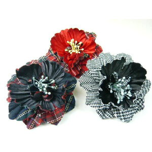 髪飾り&コサージュ2WAY 厚手チェックのくちなしの花 アクセサリー 造花 バックチャームもなって嬉しい