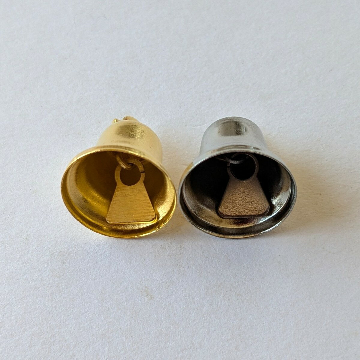 ベル 17mm 金 銀 （1個） クリスマス オーナメント 手芸材料