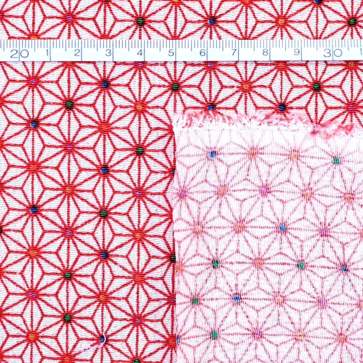 ちりめん 生地 友禅 麻の葉 白地赤 Y-199/3902 10cm 髪飾りやつまみ細工に 二越 レーヨン 縮緬 和風 はぎれ