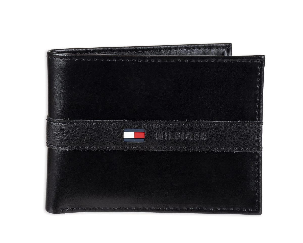 Tommy Hilfiger トミーフィルフィガー 財布 メンズ Men s Leather Ranger Passcase Wallet Black 