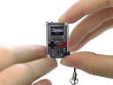 TinyCircuits Thumby (クリア) 小さなゲーム機 プレイ可能なプログラム可能なキーチェーン： 電子ミニチュア STEM学習ツール