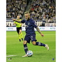 This original photograph captures Johnny Russell in action. It is officially licensed by Major League Soccer.Officially licensedBrand: Fanatics Authentic