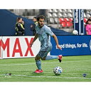 This original photograph captures Graham Zusi in action. It is officially licensed by Major League Soccer.Officially licensedBrand: Fanatics Authentic