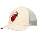 【公式グッズ】NBA ヒート アジャスタブル キャップ Mitchell & Ness/ミッチェル&ネス メンズ クリーム (24 NBA MNC Cream Foam Front Trucker)