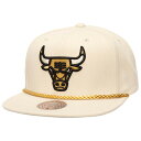 【公式グッズ】NBA ブルズ スナップバック キャップ Mitchell & Ness/ミッチェル&ネス メンズ クリーム (24 NBA MNC Golden Ivory Snapback)