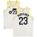 エントリーでポイント 5倍【公式シリアル番号付き】NBA ジャズ ラウリ・マルカネン 直筆サイン ユニフォーム Fanatics(ファナティクス) ホワイト (AUT BK JERSEY 45603)(4)