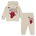 【公式グッズ】NBA ブルズ キッズウェアセット Mitchell & Ness/ミッチェル&ネス トドラー・幼児サイズ クリーム (NBA OST MNC Toddler SP25 Hang Time Oversized Fleece Set)