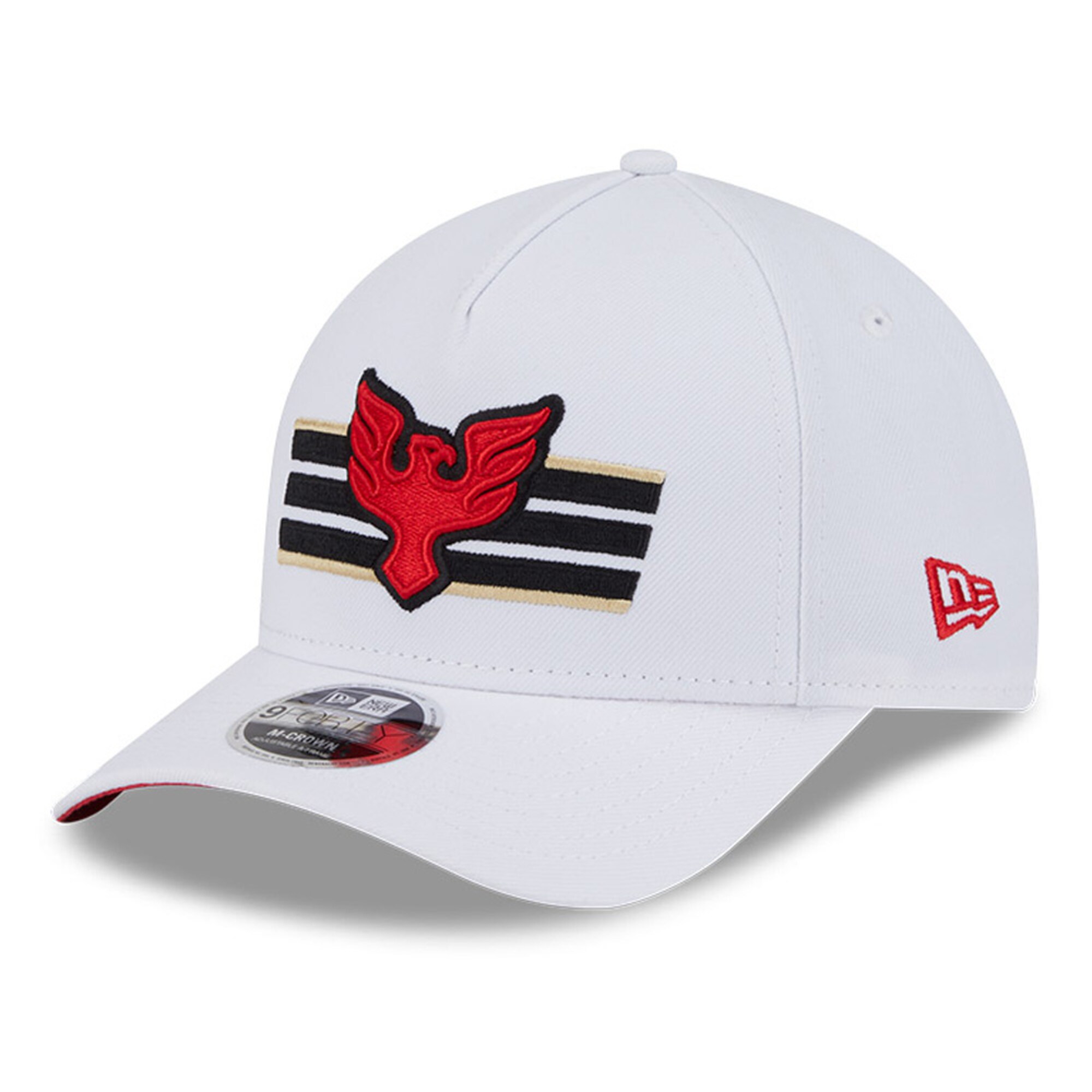 Get ready for an exciting new MLS season with this D.C. United 2025 Jersey Hook 9FORTY M-Crown Adjustable Hat from New Era. The embroidered D.C. United graphics on the front panels lets you represent your favorite club in style. Built with a structured fit and mid crown, this hat is finished off with a slightly curved bill for a classic look.The 9FORTY is New Era's essential adjustable style and comes in a one-size-fits-most sizingStructured fitSix panels with eyeletsBrand: New EraOfficially licensedMaterial: 100% PolyesterMid CrownWipe clean with a damp clothSlightly Curved BillImportedRaised embroidered graphicsSnap Closure