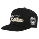 【公式グッズ】NFL レイダース スナップバック キャップ Mitchell & Ness/ミッチェル&ネス キッズサイズ ブラック (NFL Youth Cream Script Flatbrim Snapback)