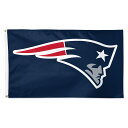 The spirited graphics on this Primary Logo flag from WinCraft are the perfect way to show your love for the New England Patriots.Measures approx. 3' x 5'Single-sided designMaterial: 100% PolyesterOfficially licensedBrand: WinCraftTwo metal grommetsSurface washableSublimated graphicsImported