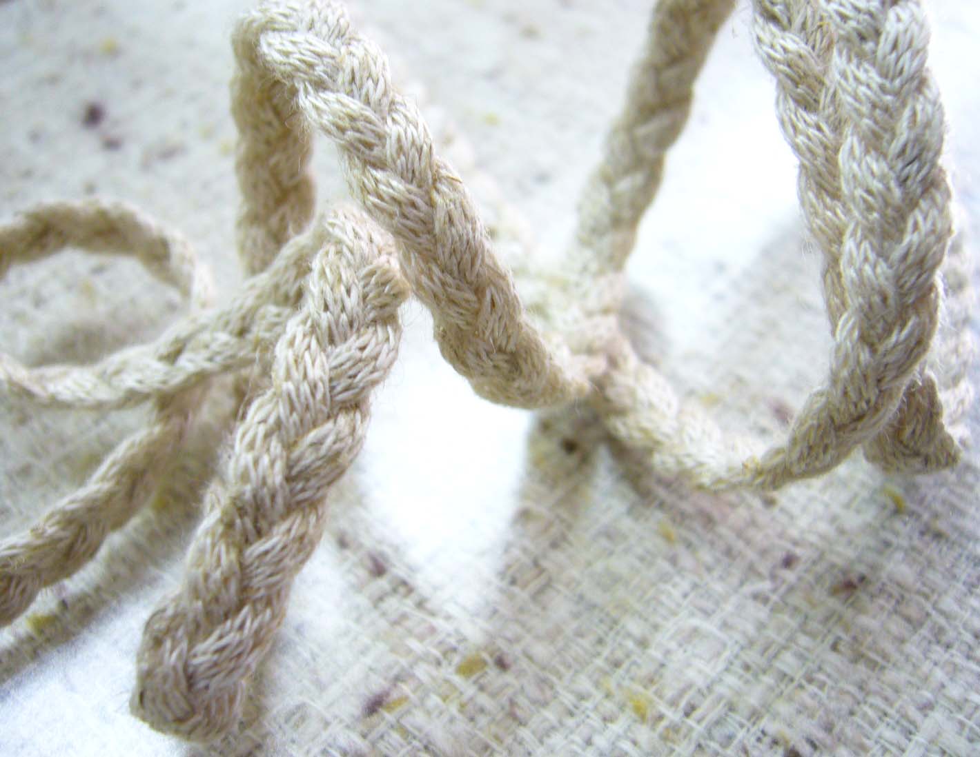 麻混ニッティングフリー(幅 :約5mm）《価格は1mのお値段です・巻単位購入50%オフ・1巻＝30m》(No.116-26)