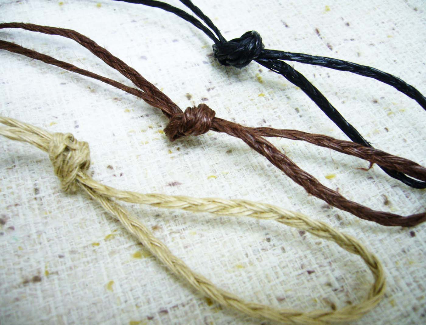 ���塼�ȥ�å��������� ����������Ҥ� (�� :��3mm�ˡԲ��ʤ�1m�Τ����ʤǤ�����ñ�̹���50%���ա�1����30m�ո����ܤ��Ƥ��Ƥ�꿨��ϳ�餫�Ǥ��������ʤ������塢ɽ�����������¿�����夹���礬�������ޤ�����λ���ꤤ�ޤ���