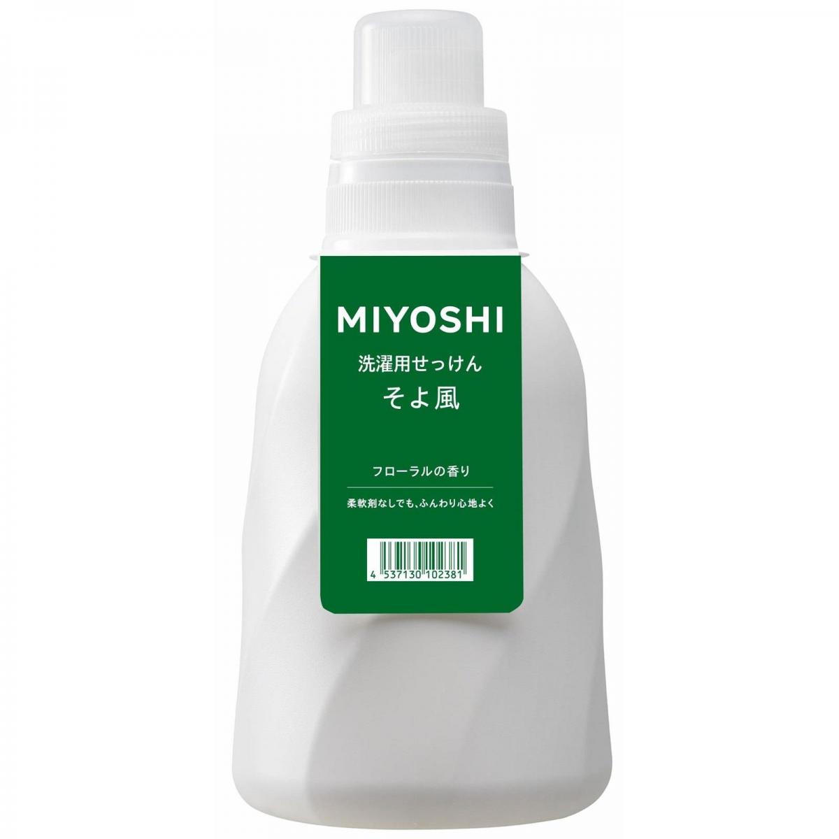 "●柔軟剤を使用しなくてもふっくら仕上がり ●洗浄成分100％純せっけん ●洗濯用せっけん ●確かな洗浄力 ●香りも楽しめる" "●せっけん濃度を高め、洗浄力を強化した、液体せっけんです。洗浄成分100％純せっけん。 ●柔軟剤を使用しなくても、ふんわりと仕上がります。 ●ほのかに漂うフローラルな香りが洗濯を楽しく演出。洗浄力だけでなく、香りも楽しみたい方におすすめのせっけん洗剤です。" "●用途以外に使わない。 ●手荒れのする方や長時間または原液で使用する場合は炊事用手袋を使用する。 ●原液を直接かけ、長時間放置しない。" "●子供や認知症の方の手の届くところに置かない。 ＜応急処置＞ ●万一飲み込んだ場合は水を飲ませるなどの処置をする。 ●目に入ったときは直ちに洗い流す。 ●いずれも場合も異常が残る場合は医師に相談する。" "＜お洗たく前にまず確認＞ ●衣料品の取扱い絵表示を確認してください。 ●「水洗いできない」「中性洗剤使用」の表記があるものは使用しないでください。 ＜使用量の目安＞ ドラム式洗濯機（洗たく物の重量）：全自動・二槽式洗濯機 （水量）：使用量の目安 8kgまで：65L：100ml 6kgまで：45L：70ml 3kgまで：30L：45ml ※キャップ1杯は60mlです。 ＜上手な使い方＞ ●汚れがひどい部分には直接原液をかけ、部分洗いを行う。 ●白い石けんカスが衣類に付く場合は、使用量不足のため使用量を増やす。 ●せっけんカスを軽減する場合、すすぎの際にクエン酸を使う。（クエン酸5gを水50mlで溶かし、柔軟仕上げ剤投入口に入れる。） ●すすぎは2回する。 ●用途：綿・麻・合成繊維用" 原産国：日本 【ご購入前にご確認ください】※こちらの商品は日本郵便株式会社のゆうパケットパフでの配送です。配送方法はポストまたは玄関前への置き配(非対面)となりますのでご了承ください。また、当店から発送後の商品の紛失・破損などのトラブルにつきましては一切の責任を追いかねます。※こちらの商品はゆうパケットパフでのお届けのため、配送日時はご指定いただけません。システムの都合上入力は可能ですが、ご対応は致しかねます。予めご了承ください。※こちらの商品は代引きでのお支払いはお受けできません。そのため、注文はキャンセルとさせていただきます。ご了承ください。※当店ではのし・ラッピング梱包は承っておりません。※お客様都合でのキャンセル及び返品・交換は受け付けておりません。あらかじめご了承の上、ご注文ください。※商品の仕様・パッケージや原産国・原産地などは、メーカーの都合により予告なく変更される場合がございます。最新の情報につきましては、メーカーにご確認くださいますようお願いいたします。