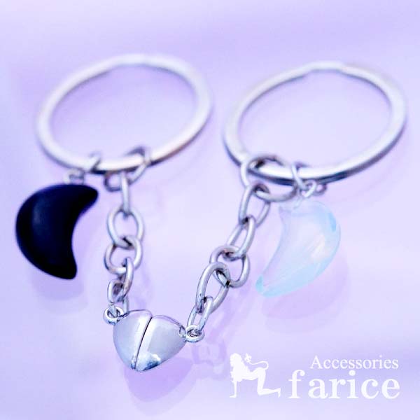 ペアキーホルダー 磁石でくっつく ミニハート モノトーン 白黒 ムーンストーン＆オニキス風 月 ムーン ペア キーホルダーのサムネイル