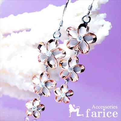 プルメリア(花)3連グラデーションドロップデザイン クリアキュービックジルコニア装飾 ピンクゴールドペアカラー 花びらマット加工&縁取り銀光沢仕上げ レディース...