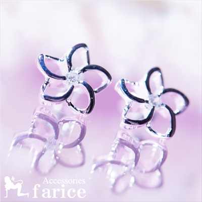 一輪プルメリア(花) クリアキュービックジルコニア装飾 透かし柄カットラインデザイン レディース ハワイアンジュエリー シルバー925 スタッドピアス【花/10...