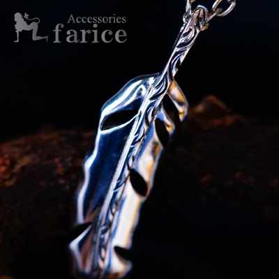 フェザー(羽)モチーフ ツタ彫りセンターラインデザイン 銀光沢鏡面仕上げ メンズ インディアンジュエリ..