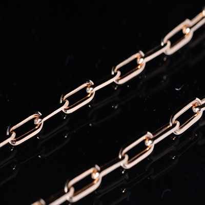 ◆商品のサイズ◆　重さ約6.0g 幅2mm ◆素材◆ シルバー925　ピンクゴールドコーティング&nbsp;◆商品のコメント◆ あずきチェーンの1つで、細長いロングタイプのパーツを連結させたチェーンですノーマルあずきと比べるとパーツごとの空...
