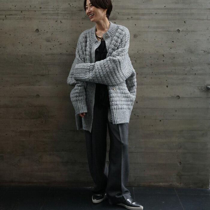 地柄ニットコート