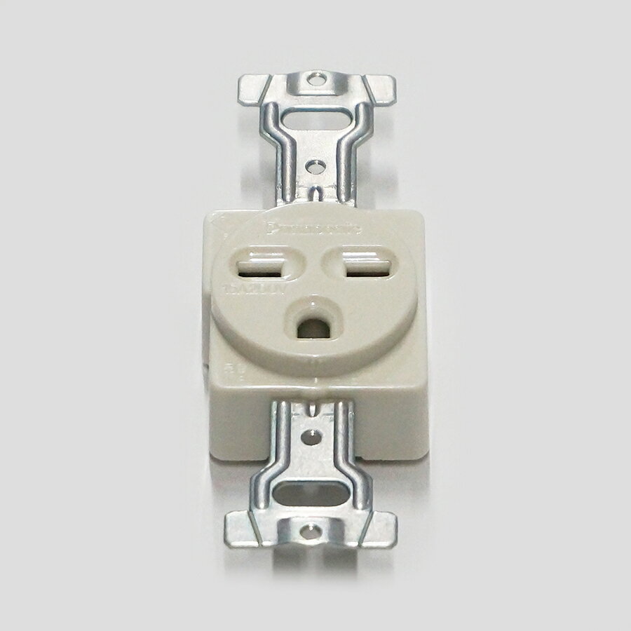 パナソニック　WF3012WK　接地15A埋込コンセント(250V)(ミルキーホワイト)