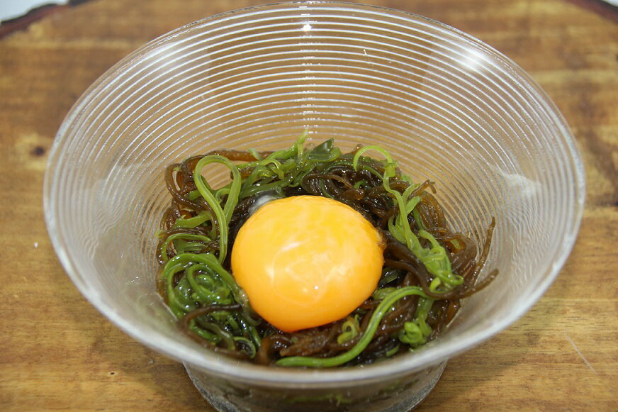 宮城・沖縄県産のめかぶもずく300g