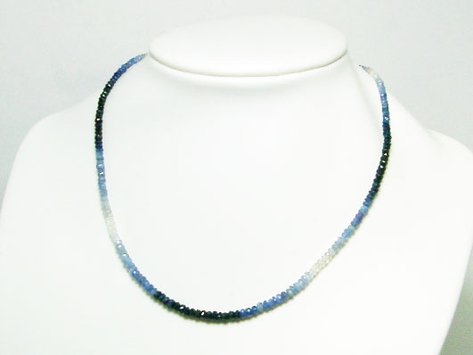 サファイアジェムネックレス