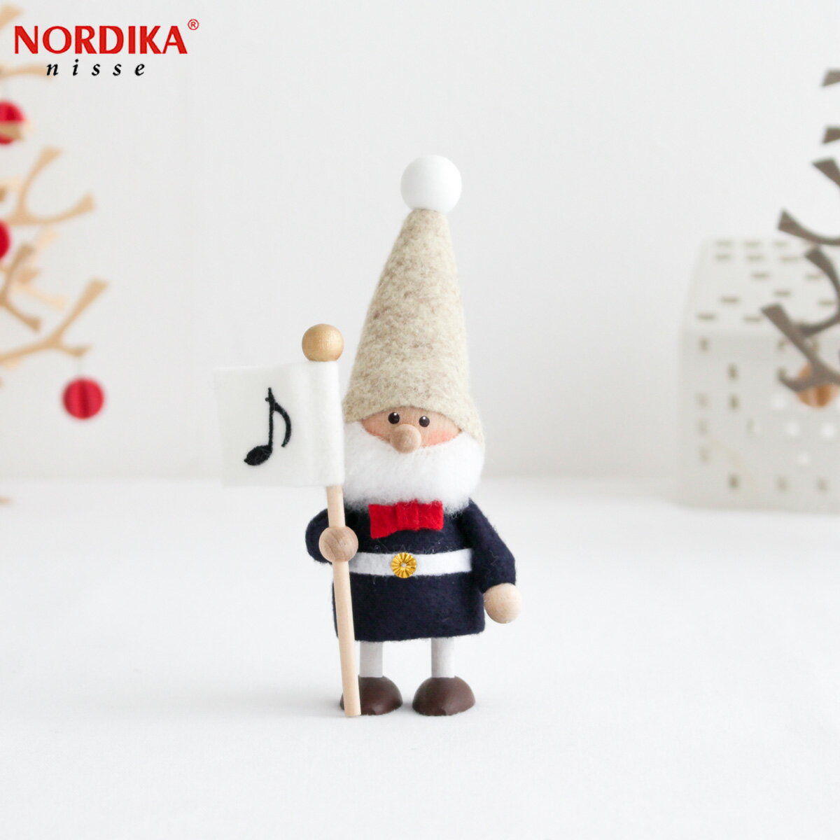 ノルディカニッセ 旗を持ったサンタ ハーモニー シリーズ NORDIKA nisse クリスマス 雑貨 木製 人形 北欧 NRD120711