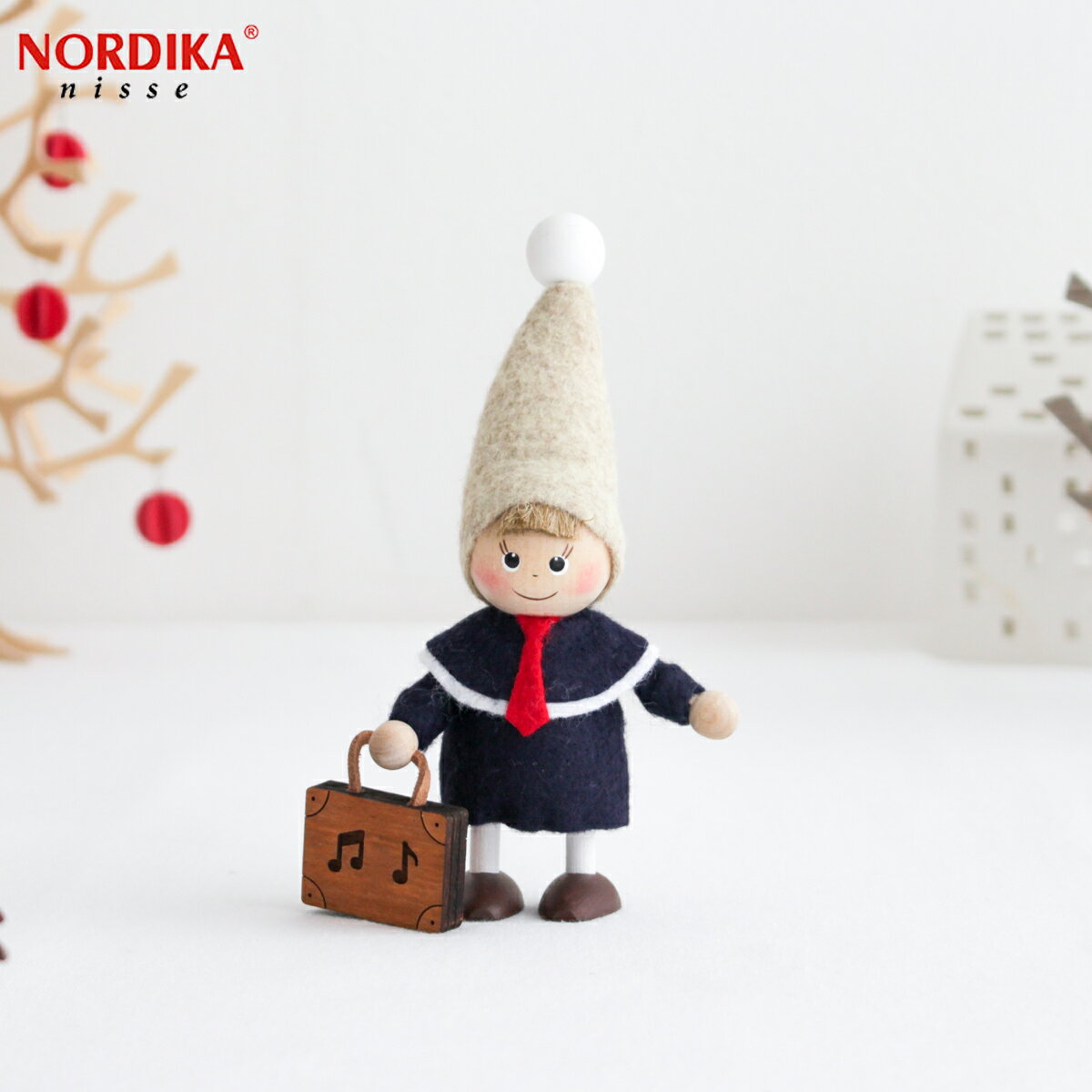 ノルディカニッセ バッグを持った男の子 ハーモニー シリーズ NORDIKA nisse クリスマス 雑貨 木製 人形 北欧 NRD120713