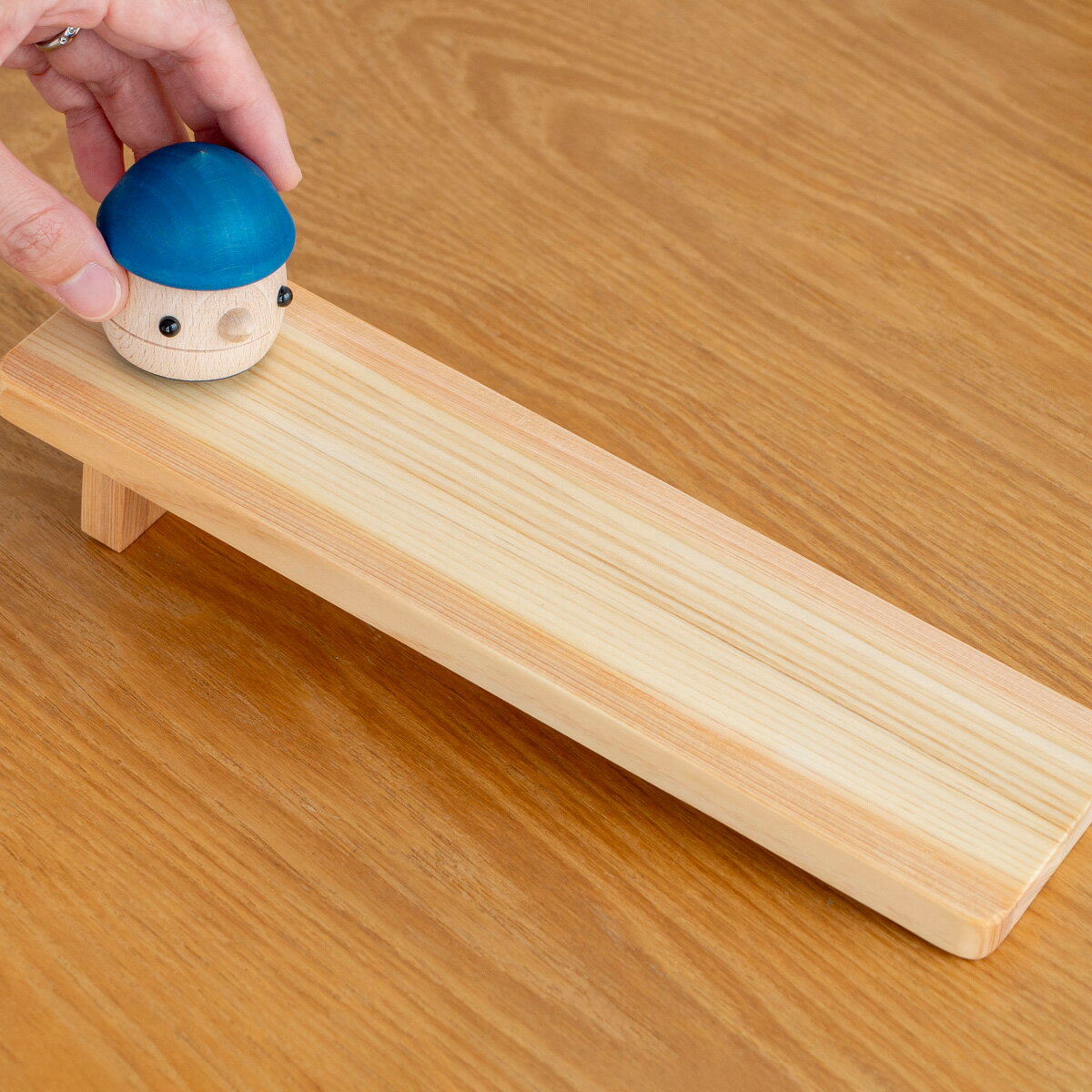 【クーポン対象 1/29 10:59まで】 こまむぐ Nセット(どんぐりの坂 ・どんぐりぱぱ・どんぐりまま・どんぐりころころ1個) 木のおもちゃ 木製 知育 玩具 日本製 おもちゃのこまーむ 3