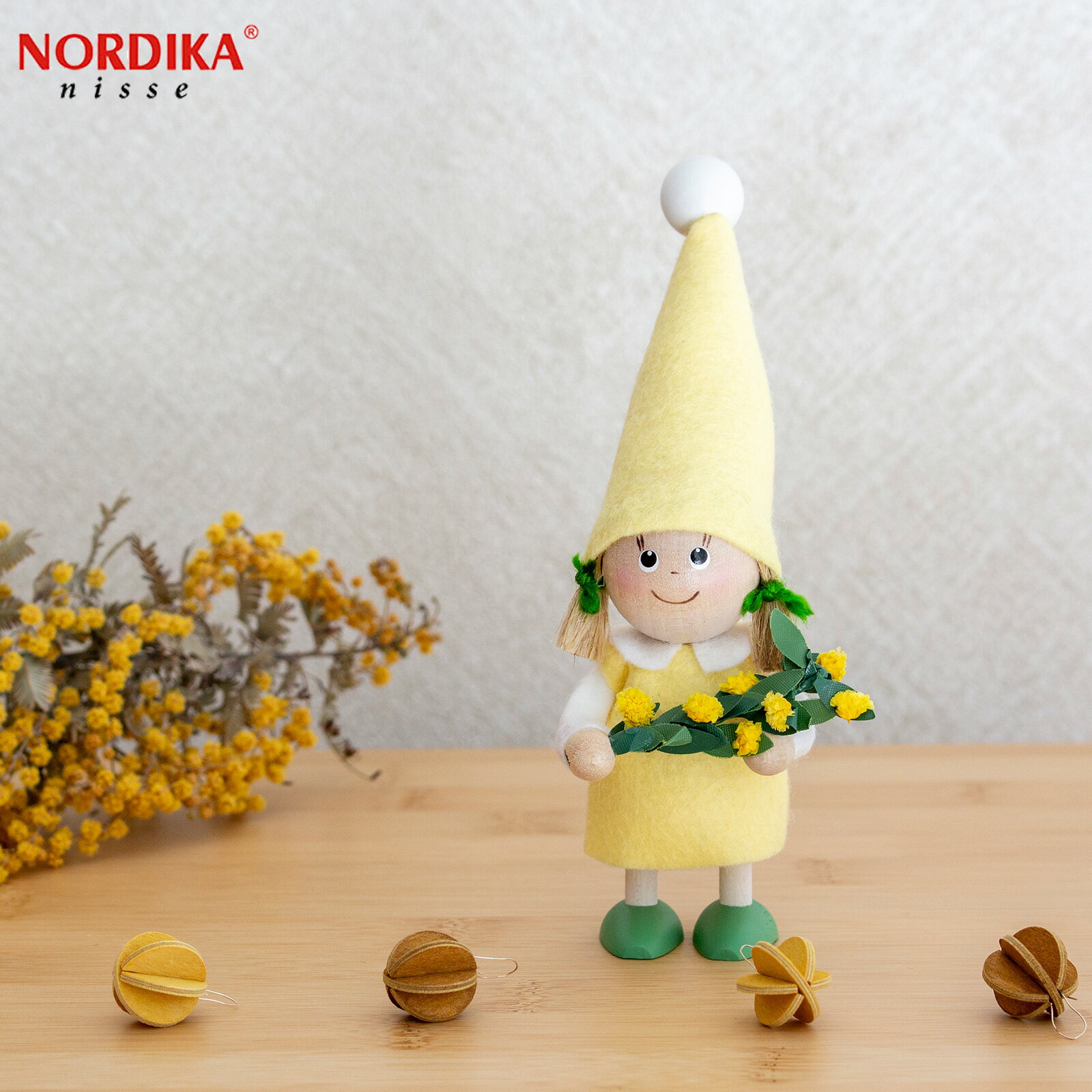ノルディカニッセ 新作 ミモザを持った女の子 スプリングシリーズ NORDIKA nisse Spring Series 雑貨 木製 人形 北欧