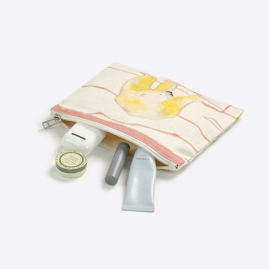 日本製 ポーチ 小物入れ フラットポーチ しろくま｜アーティスト　内田恵｜国産リネンキャンバス 近江麻 Linen FAVORRIC フェイバリック コスメポーチ カード入れ 小さめ おしゃれ トラベルポーチ フラット マチなし マチ無し コスメ 国産 favorric-10004075 FAVORRIC〜「アートと暮らす。」〜 サンプル画像3