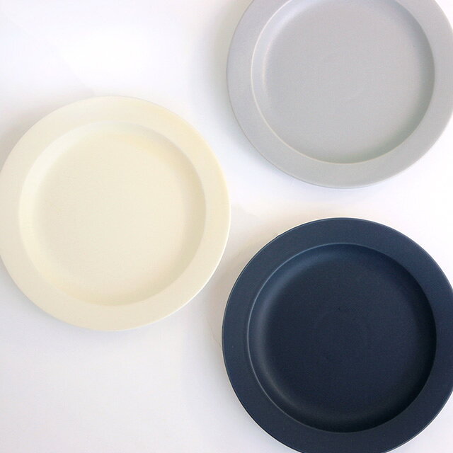SAKUZAN DAYS Sara 7”プレート(サクザン 作山窯 プレート 皿 おしゃれ食器 北欧 美濃焼 平皿 トースト パン皿 リム皿 リムプレート 20cm 20センチ 取り皿 ラウンドプレート 丸皿 中皿 プレゼント 日本製 磁器 シンプル さくざん) favras-10001160 FAVRAS/ファブラス 雑貨&ギフト サンプル画像3
