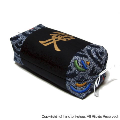 健康まくら　夢心地　天地人　ひもの縛り具合で高さ、固さが調節可能！昼寝用枕・テレビ枕・クッション・正座椅子代わりに直江兼続　天地人 「愛」 そば殻枕　日本製のサムネイル