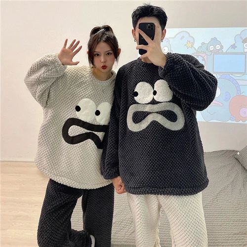 FearlessTrading楽天市場店のペアパジャマ 冬 モコモコ カップル ペア ルームウェア セット 長袖 ペア パジャマ 夫婦 もこもこ メンズ ペアパジャマ カップル 秋冬 結婚祝い プレゼント ペアパジャマ カップル お揃い プレゼント ギフト カップル ペア ルームウェア モコモコ 部屋着 可愛い｜アングル3