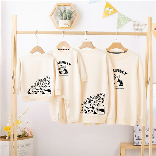 width="100%"> 商品詳細 商品特徴 ●おしゃれな親子ペアルック服。 ●家族揃いで幸せ感たっぷり。 ●家族旅行、撮影、運動会、お出かけに最高。 ●誕生日記念日、ご家族へ感謝の気持ちとしての贈り物に大人気。 ●着心地の良い柔らかい素材を使用しています。 ●カジュアルなファッションにピッタリのアイテムです。大人から子どもまでサイズ展開があり、センスを感じる親子お揃いコーデにおすすめの1枚になっています。 ●パパやママへのプレゼントにも、親子でペアが楽しめるトレーナーは嬉しいもの。記念にもなりますよ。 商品内容 トレーナー単品 素材 綿80%、ポリエステル20% 素材特徴 綿は天然素材のため肌触りがよく、しっかりとした質感が魅力的な素材です。 素材感 普通（薄い、やや薄い、普通、やや厚い、厚い） 販売対象 自宅用、ギフト用 【サイズ詳細】 【子供サイズ詳細】 【ロンパース73】着丈：59cm、バスト：62cm、袖丈：22cm、参考身長60-65cm 【ロンパース80】着丈：62cm、バスト：66cm、袖丈：24.5cm、参考身長65-70cm 【90】着丈：41cm、バスト：72cm、肩幅：35cm、袖丈：27cm、参考身長85-95cm、参考体重12.5-15kg 【100】着丈：42cm、バスト：75cm、肩幅：39cm、袖丈：29cm、参考身長90-105cm、参考体重15-20kg 【110】着丈：44cm、バスト：78cm、肩幅：41cm、袖丈：33cm、参考身長105-115cm、参考体重15-25kg 【120】着丈：46cm、バスト：82cm、肩幅：43cm、袖丈：36cm、参考身長115-125cm、参考体重20-30kg 【130】着丈：51cm、バスト：88cm、肩幅：45cm、袖丈：39cm、参考身長125-135cm、参考体重25-35kg 【140】着丈：54cm、バスト：92cm、肩幅：47cm、袖丈：43cm、参考身長135-145cm、参考体重30-40kg 【150】着丈：57cm、バスト：96cm、肩幅：49cm、袖丈：47cm、参考身長145-155cm、参考体重35-45kg 【大人サイズ詳細】 【S】着丈：62cm、バスト：106cm、肩幅：53.2cm、袖丈：50cm、参考身長155-165cm、参考体重45-55kg 【M】着丈：66cm、バスト：110cm、肩幅：54.4cm、袖丈：52cm、参考身長160-170cm、参考体重55-60kg 【L】着丈：69cm、バスト：114cm、肩幅：55.6cm、袖丈：53cm、参考身長165-175cm、参考体重57.5-65.5kg 【XL】着丈：71cm、バスト：118cm、肩幅：56.8cm、袖丈：54cm、参考身長170-180cm、参考体重65-72.5kg 【2XL】着丈：73.5cm、バスト：122cm、肩幅：58cm、袖丈：55cm、参考身長175-185cm、参考体重70-80kg 【3XL】着丈：76cm、バスト：126cm、肩幅：59.2cm、袖丈：56.5cm、参考身長180-190cm、参考体重80-100kg 【4XL】着丈：78.5cm、バスト：130cm、肩幅：60.4cm、袖丈：57.5cm、参考身長185-195cm、参考体重90-110kg サイズについて不明なお客様はお気軽にお問い合わせください。 送料 沖縄以外送料無料、沖縄地方1500円 ラッピング対応 ラッピング袋手配可能。 注意事項 ※表示サイズがある場合、多少の誤差(約1-3cm)が生じる場合がございます。 ※製造上、細かな汚れやシワ糸のほつれが発生する場合がございます。 ※モニターの発色の具合によって実際のものと色が異なる場合が御座います。 ※&nbsp;商品の仕様は、製造元の都合により予告なく変更することがあります。また、突然の欠品等で商品手配の遅れや手配ができない場合がございます ので、ご了承ください。 ※土日祝祭日のご注文およびお問い合わせへの弊社からのご連絡は、翌営業日となります。 ※その他のよくあるご質問。
