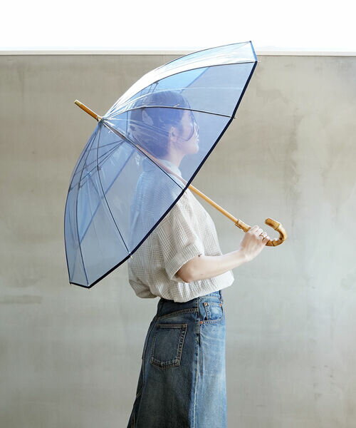 【20%OFF】【2025年春夏新作】トラディショナルウェザーウエア TRADITIONAL WEATHERWEAR 傘 ビニール傘 長傘 雨傘 クリア 透明 バンブーハンドル・SLGGO0174-0242501(メンズ)(レディース)(1F)