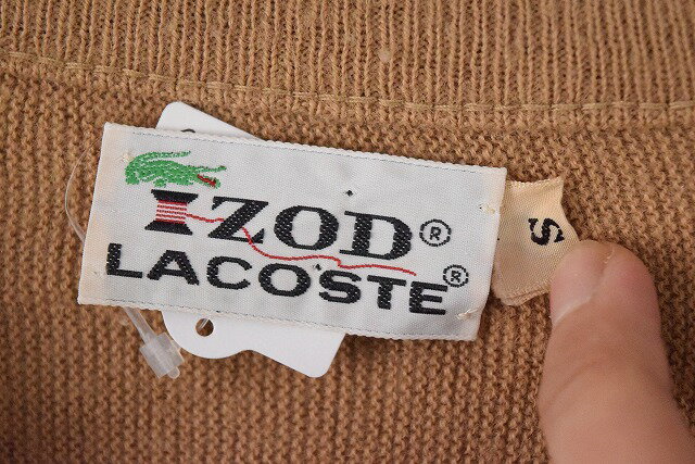 70's IZOD LACOSTE ロゴワッペン Vネックアクリルニットセーター S 70年代 70s アイゾッドラコステ ベージュ 【古着】 【ヴィンテージ】 【中古】 【メンズ店】